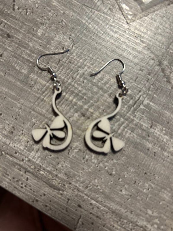 Ohrring hängender Schmetterling