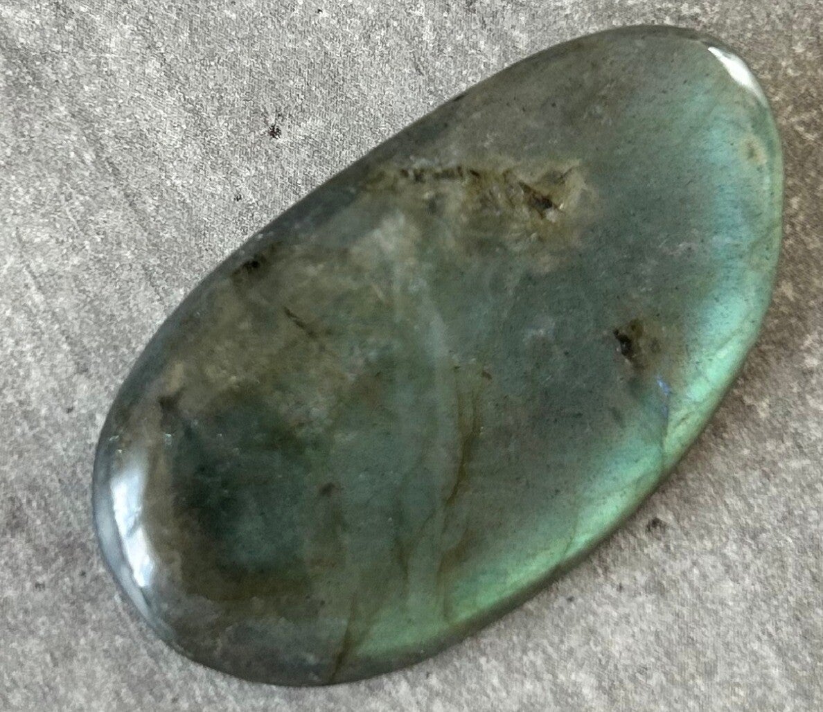 Galet labradorite (PM)