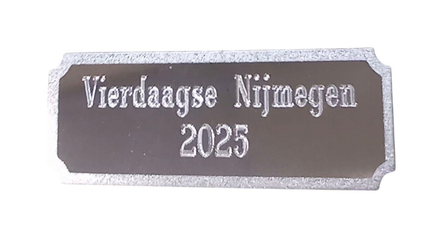 Gegraveerd plaatje zilver - Vierdaagse Nijmegen 2025