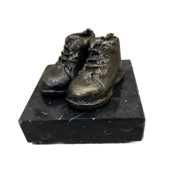 4Daagse beeld - wandelschoenen brons