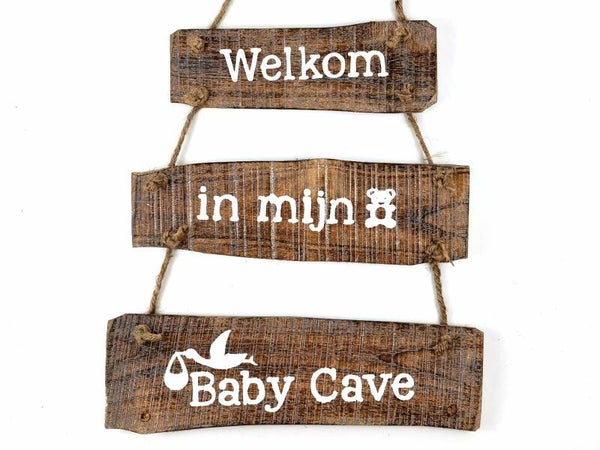 Baby cave - boomstammetjes