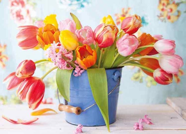 Blanco tulpen in emmer - wenskaart Mixx