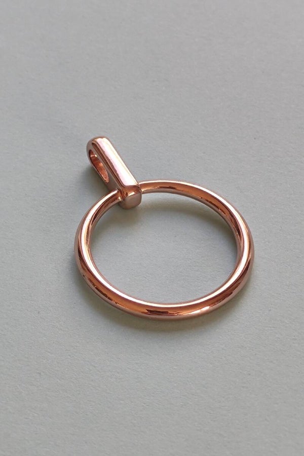 Kettenanhänger großer Ring roségold