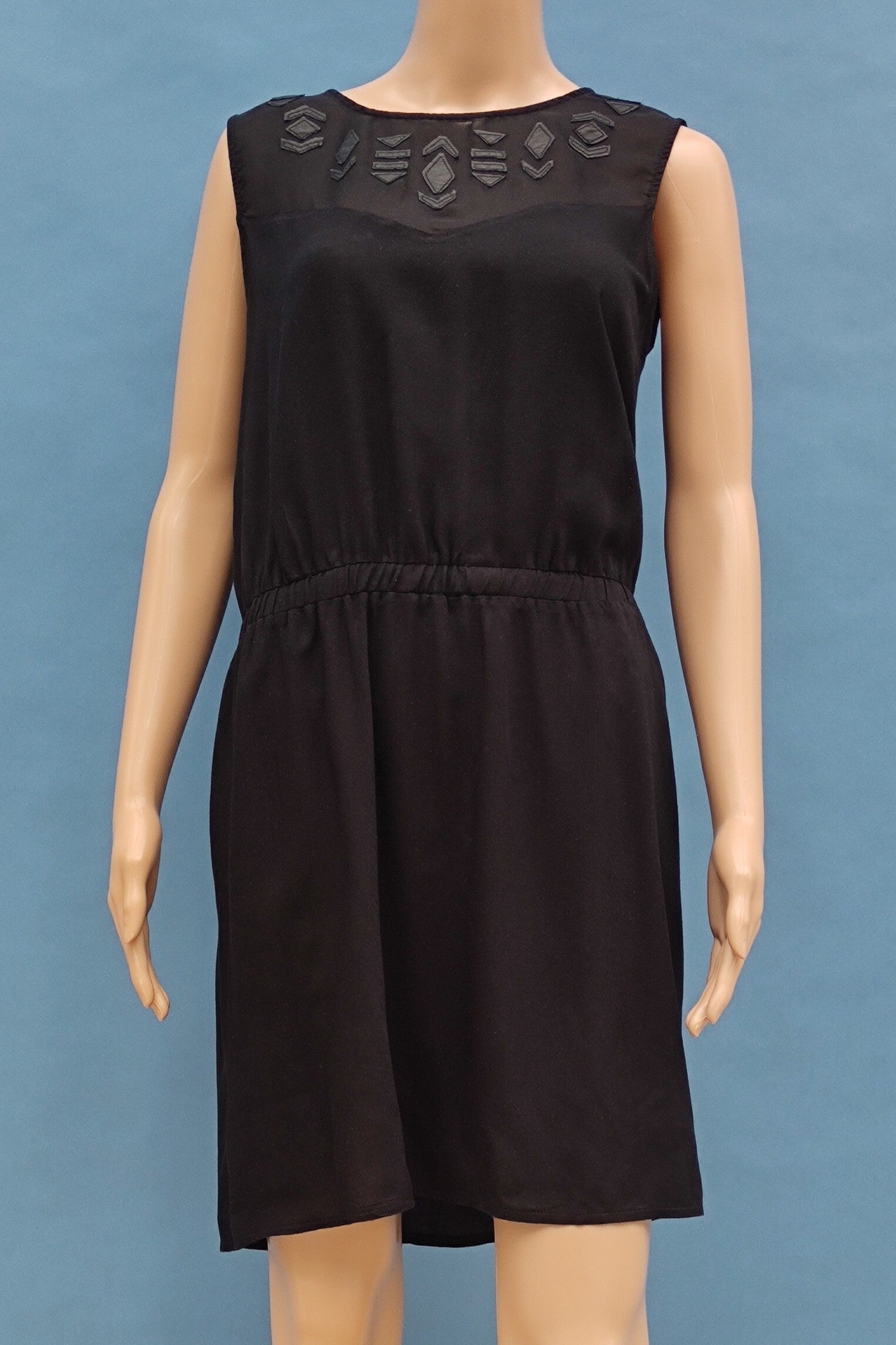 Blusenkleid schwarz ärmellos Gr. M (38)