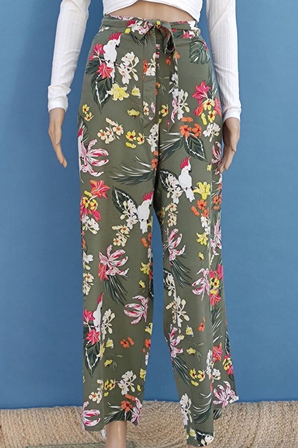 s.Oliver Stoffhose weites Bein khaki/bunt mit Blumenmuster Gr. XL (42)