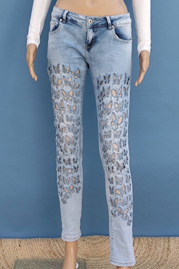 Reality Jeans slim fit Jeans mit Schmetterlinge und Spitze hellblau Gr. XS (34)
