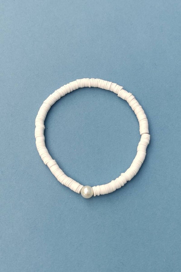 Perlenarmband oder Fußkettchen weiß