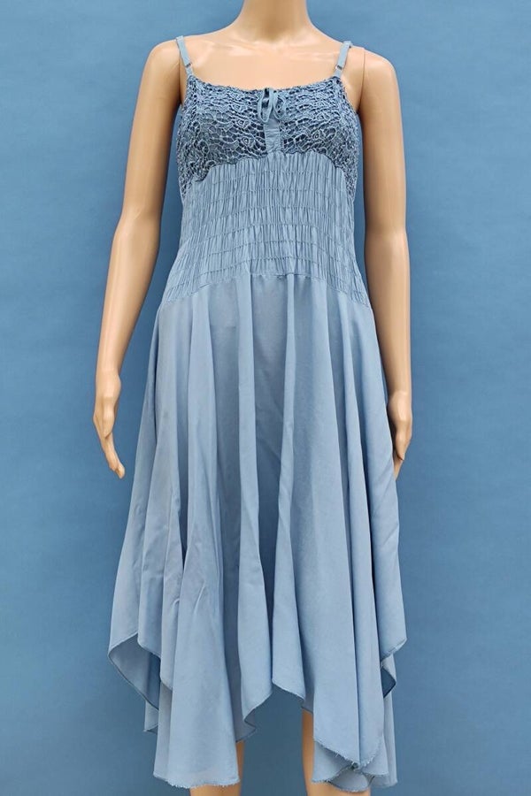 Made in Italy Cocktailkleid ärmellos hellblau mit Stickerei Gr. S (36)
