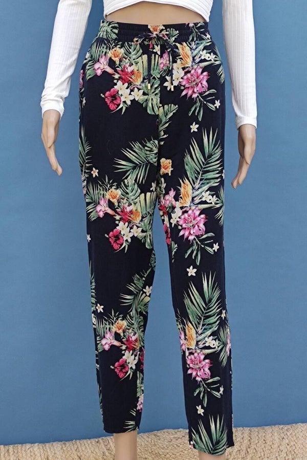 s.Oliver Stoffhose schwarz/bunt mit Blumenmuster Gr. M (38)
