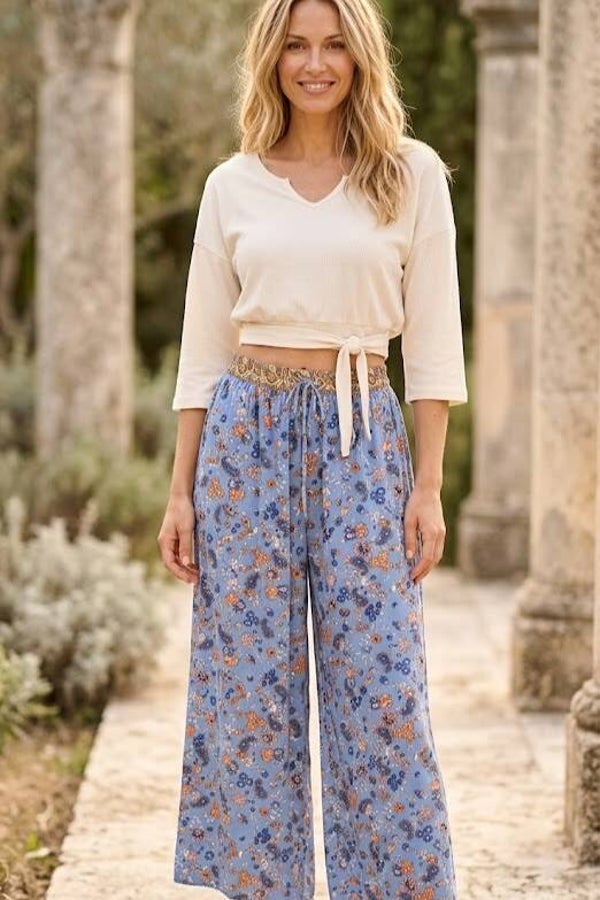 Rusttydustty Stoffhose blau7bunt mit Blumen Gr. S (36)