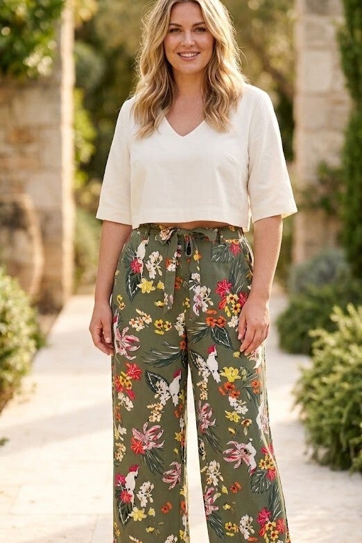 s.Oliver Stoffhose weites Bein khaki/bunt mit Blumenmuster Gr. XL (42)