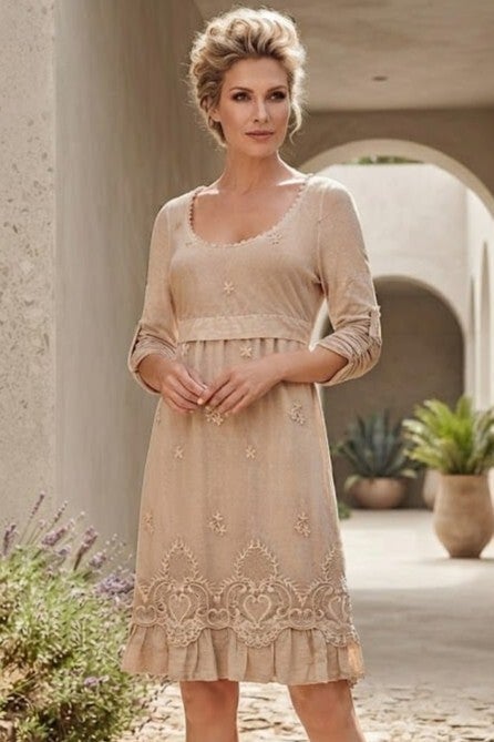 Made in Italy romantisches Kleid langarm mit Stickerei beige Gr. S (36)