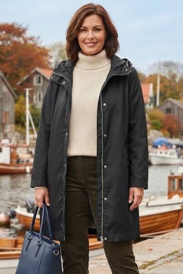 s.Oliver Mantel Windjacke dunkelblau Gr. XXL  (44)