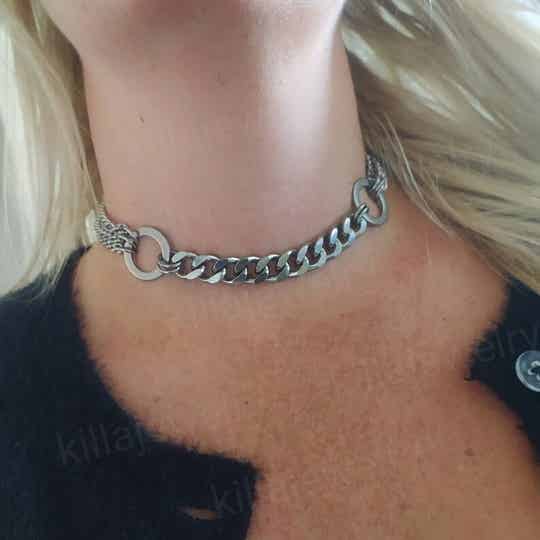 Multilayer chunky chain double O ring choker