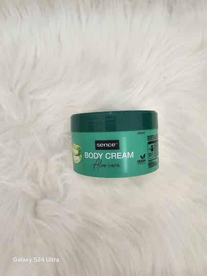 Body crema sence