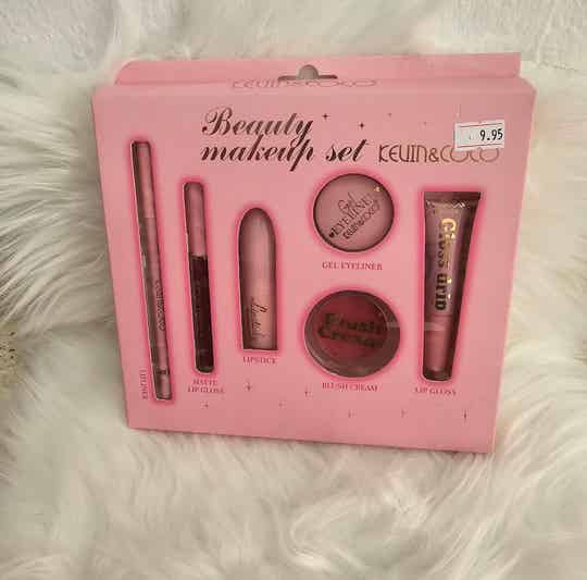 beauty majeup set  Kevin coco