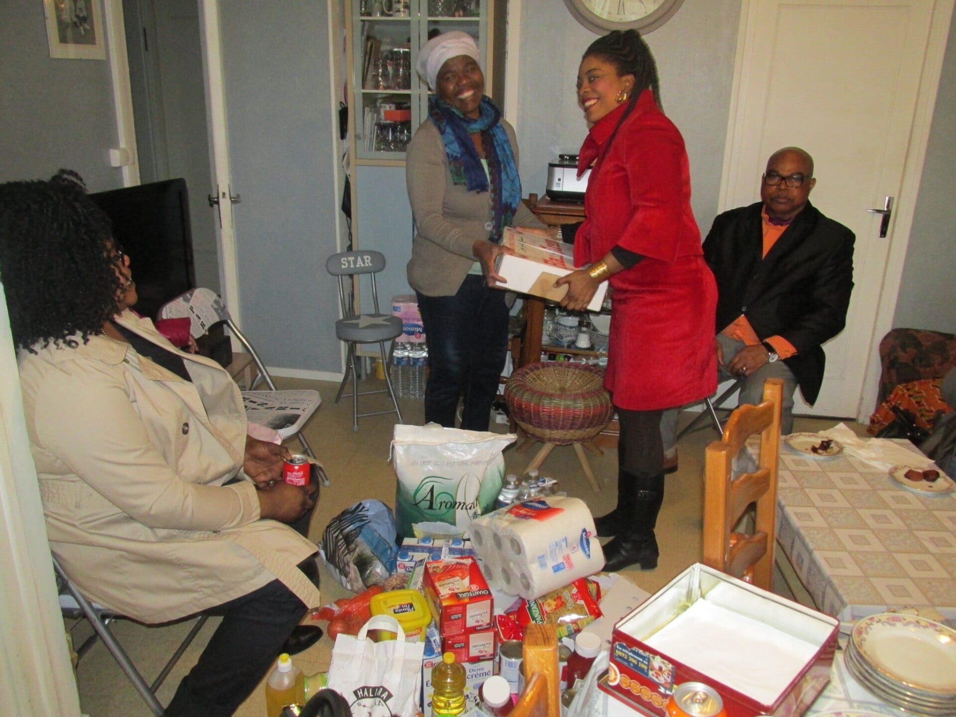 aide-alimentaire-chez-les-personnes-g-es-standard-pefs1h.jpg