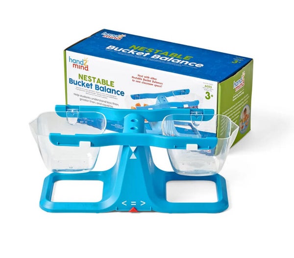 BALANSWEEGSCHAAL ©️Learning Resources Nestable Bucket balance