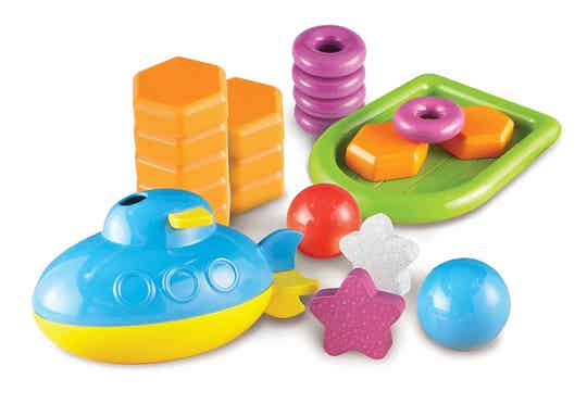 DRIJVEN EN ZINKEN©️LearningResources Sink or Float