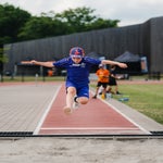wuu05573-standard.jpg