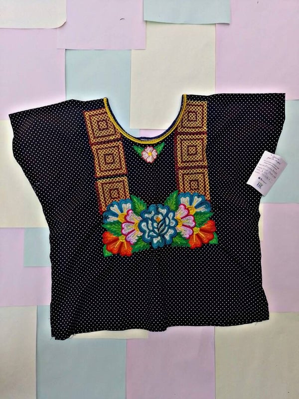 Huipil istmeño cerrado