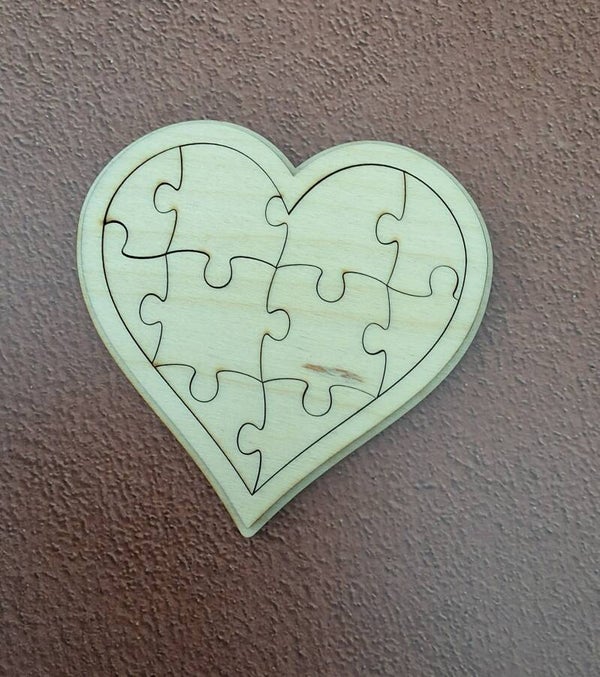 Puzzle en bois brut – Cœur