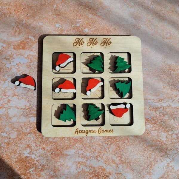 Jeu du Morpion en bois – Édition Noël (sapins & bonnets)
