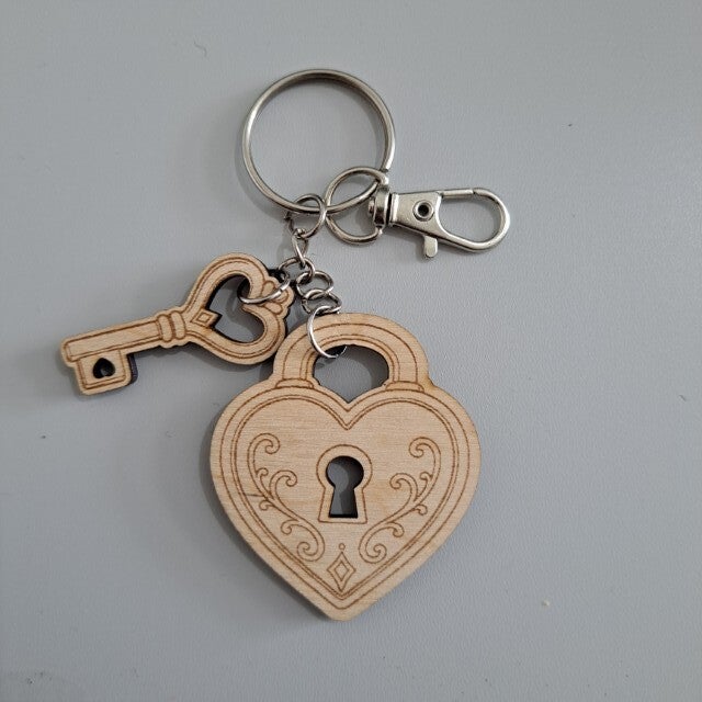 Porte-clef cadenas coeur avec clef