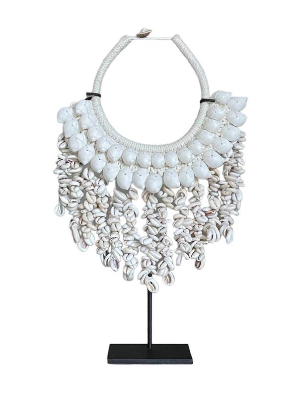 Handgemaakte Schelpenketting op Standaard J46 – Authentiek Indonesisch Handwerk voor een Unieke Touch