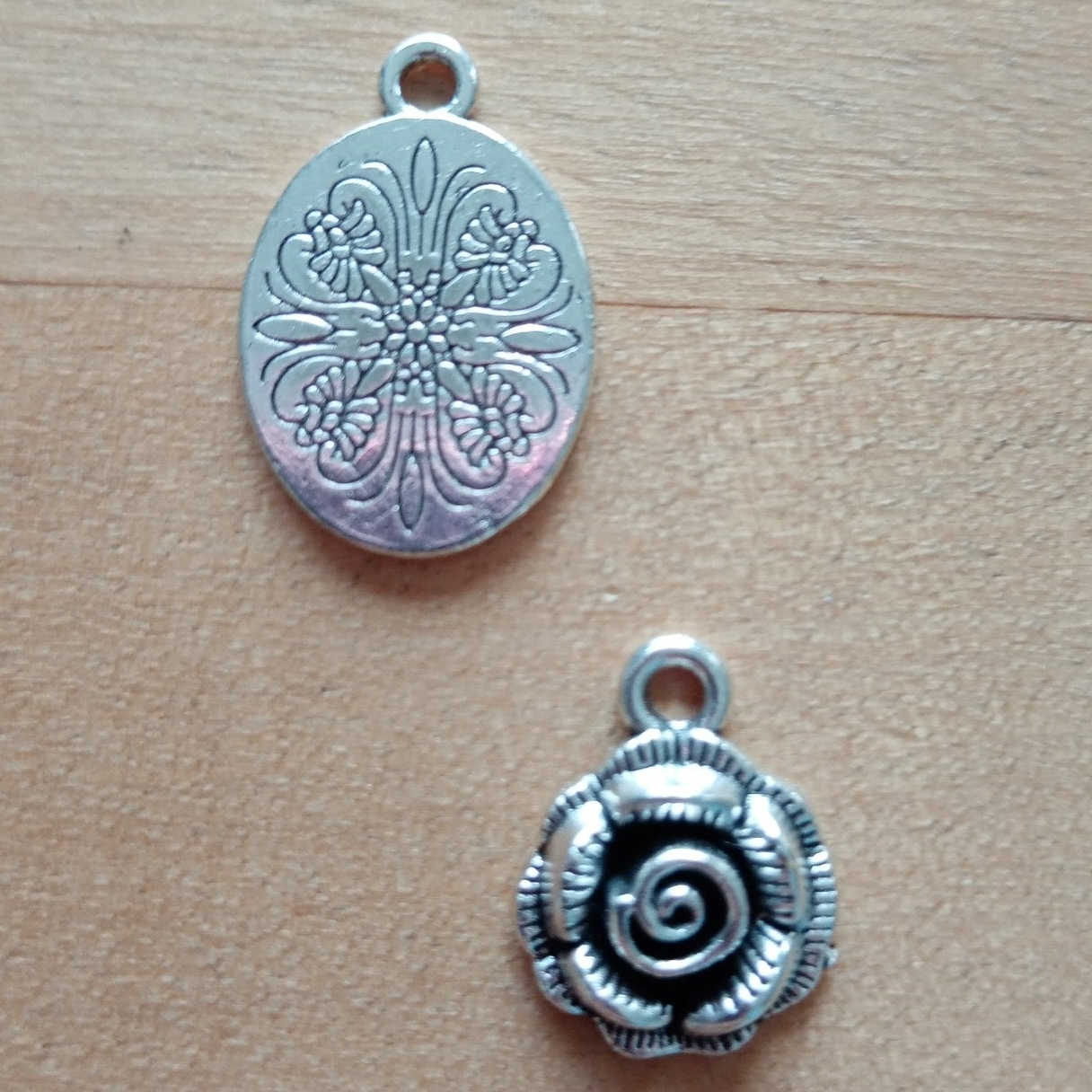 Plaque fleur et rose