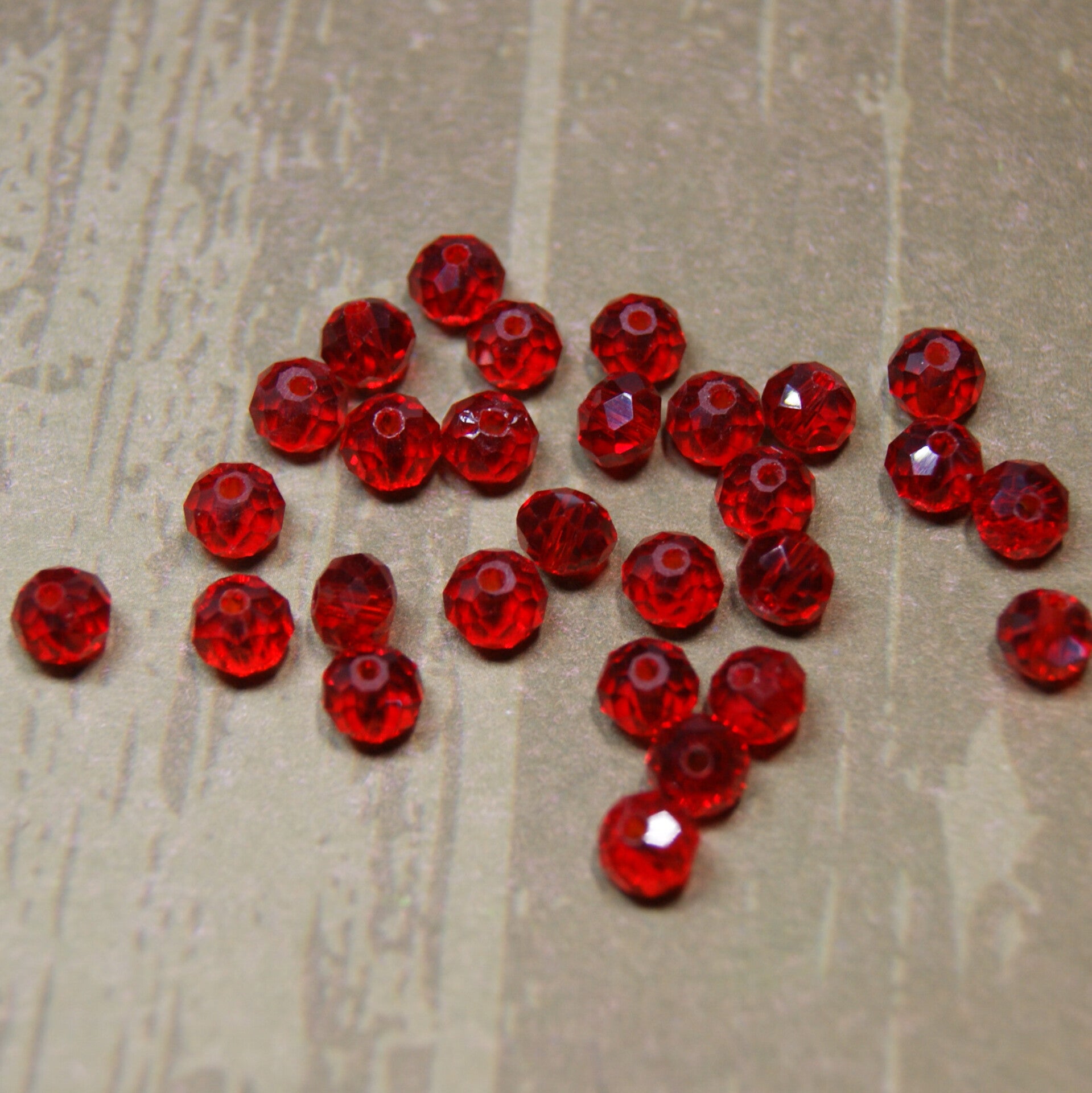 Perle cristal ROUGE 6x4