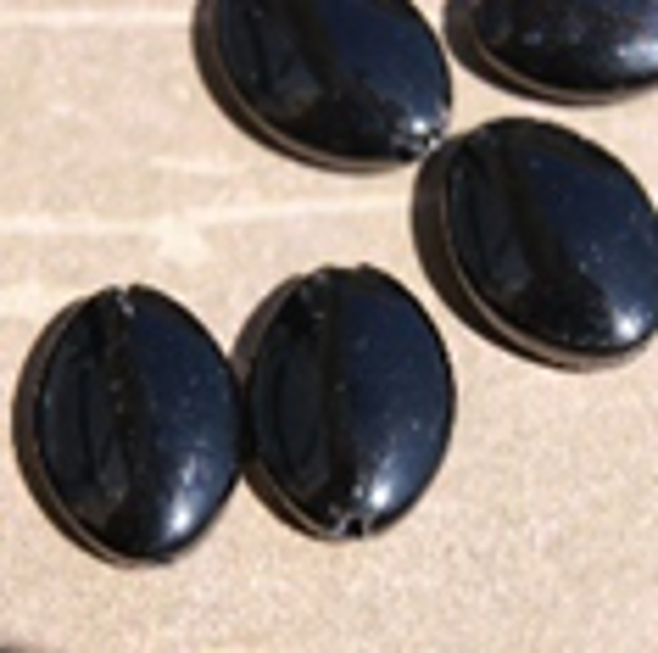 perle onyx noir ovale 13x8