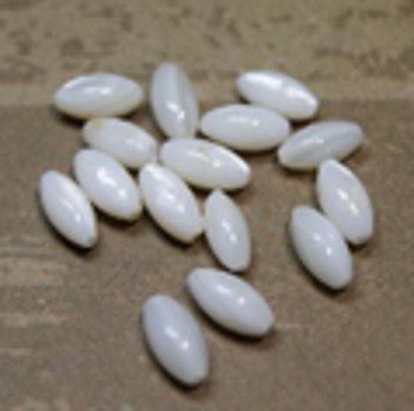 perle nacre goutte IVOIRE 10x5