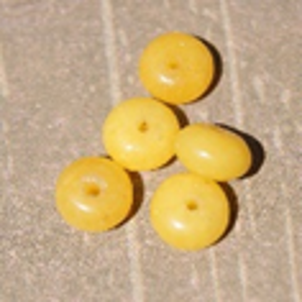 perle jade JAUNE 8x5