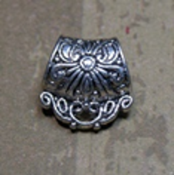 baroque argent 17x17