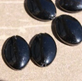 perle onyx noir ovale 13x8