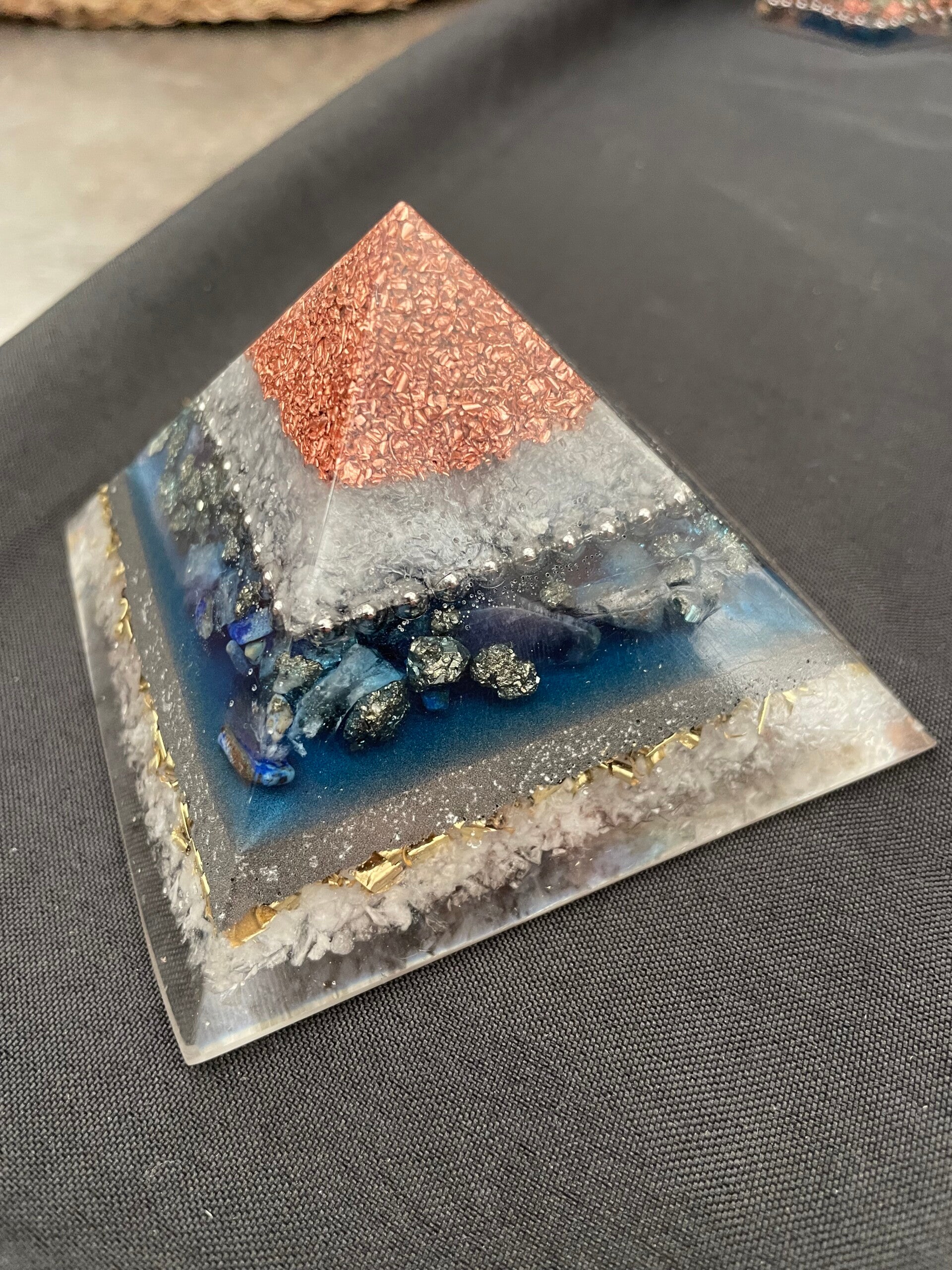 Pyramide L - Cheops Form