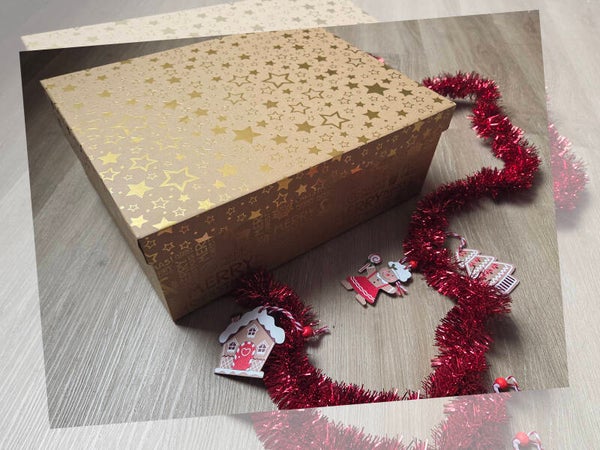 Box Surprise abstrait