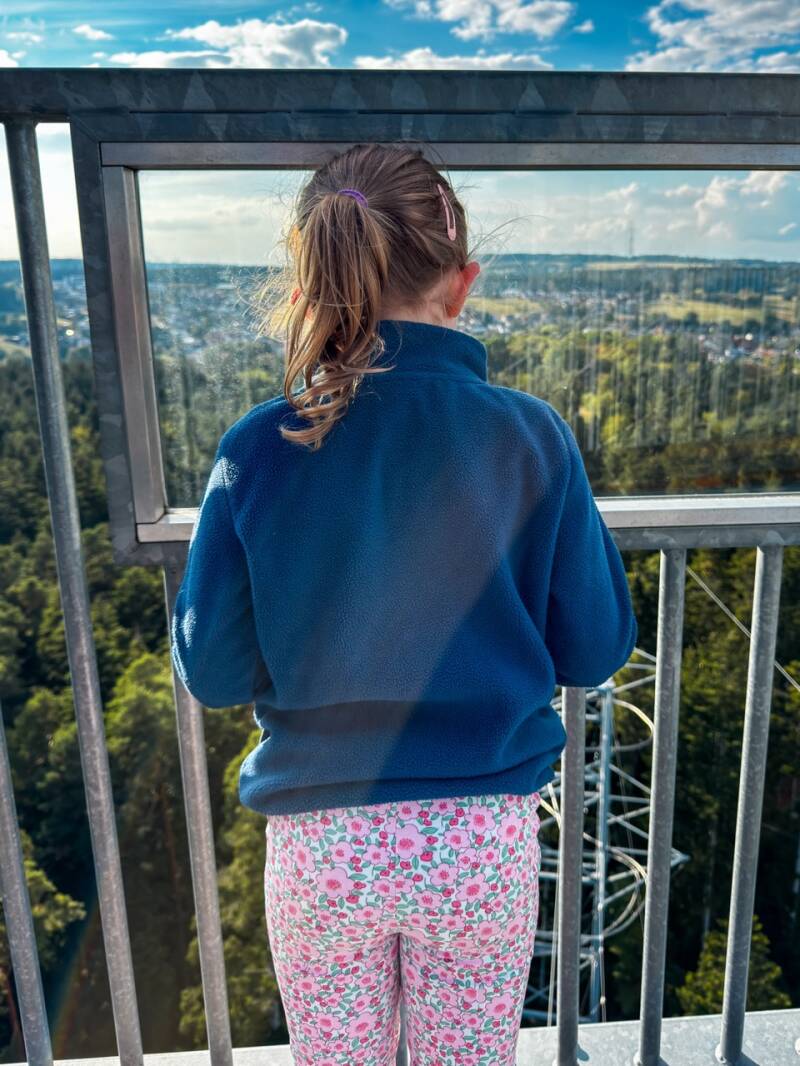 aussichtsturm-mit-kind-standard.jpg