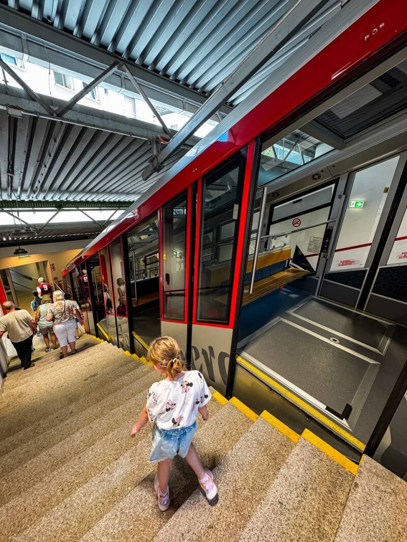 fahrt-mit-der-sommerbergbahn-standard.jpg