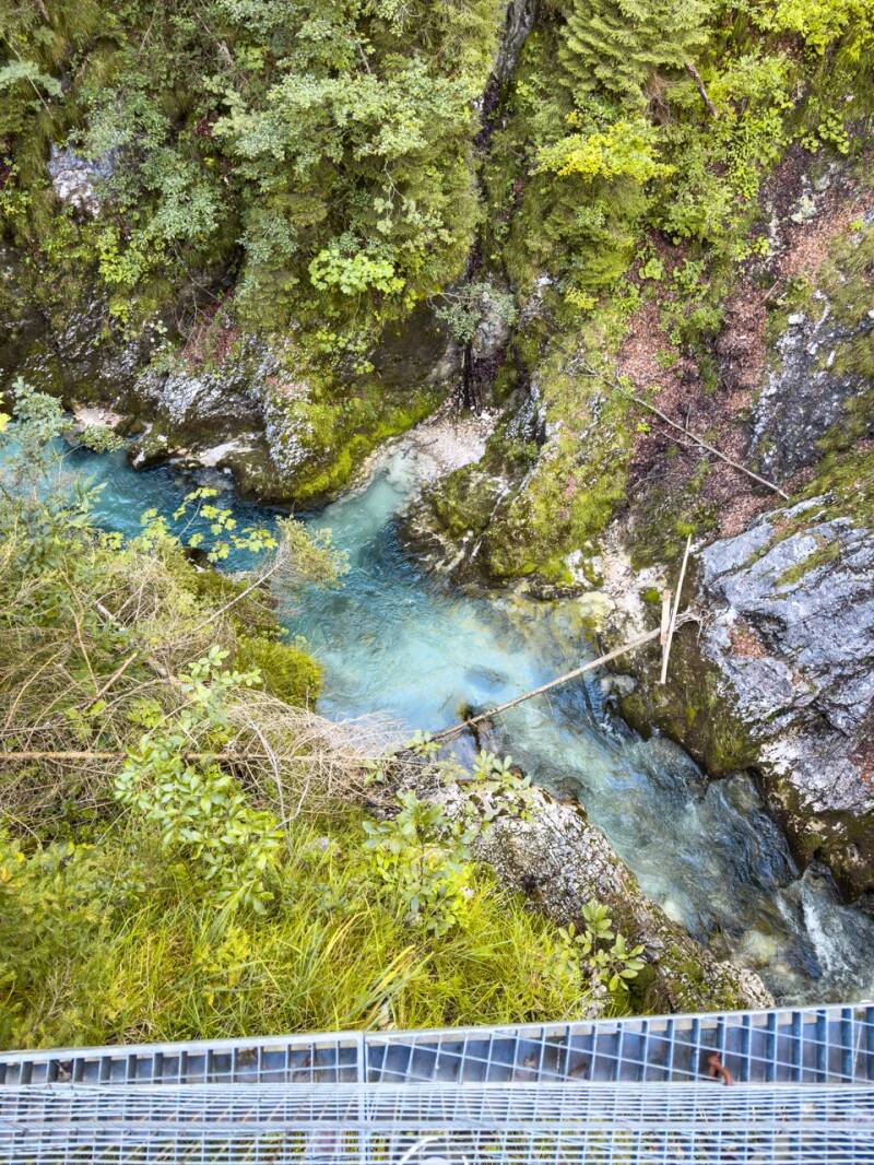 geisterklamm-leutasch-wasser-standard.jpg