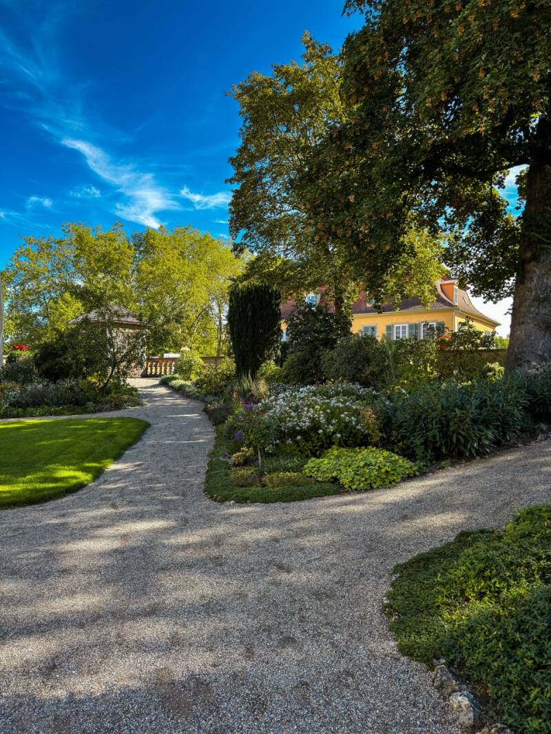 herbst-im-schlossgarten-ludwigsburg-standard.jpg