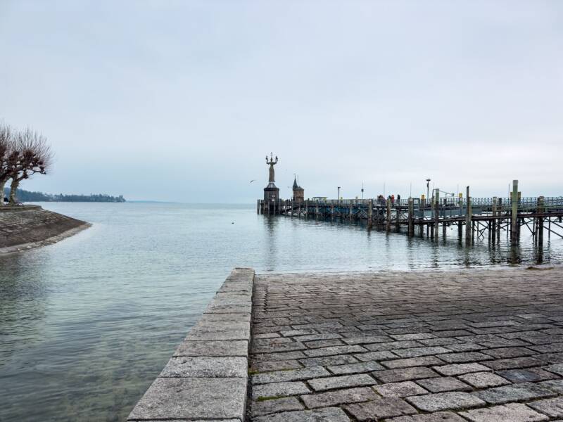 konstanz-hafen-standard-c3y4h0.jpg