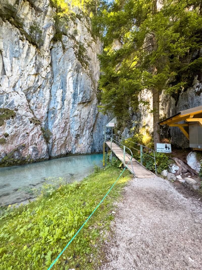 leutasch-mittenwald-klammwanderung-standard.jpg