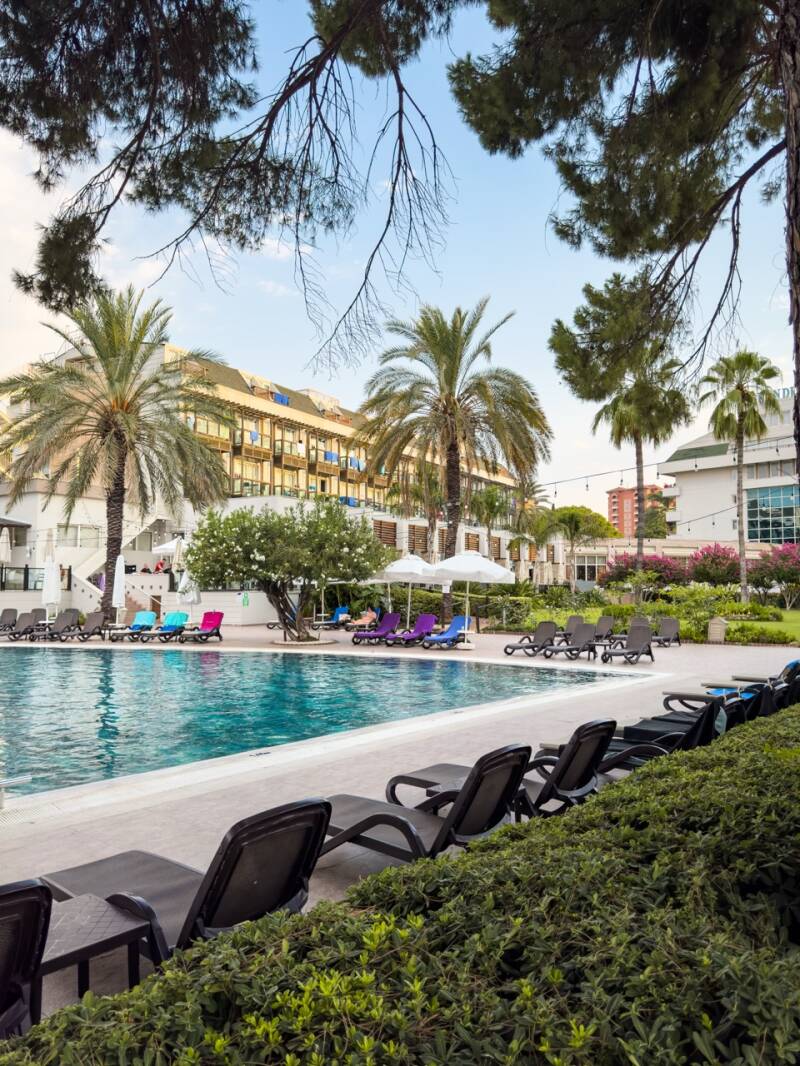 pool-hotel-oleander-side-standard.jpg