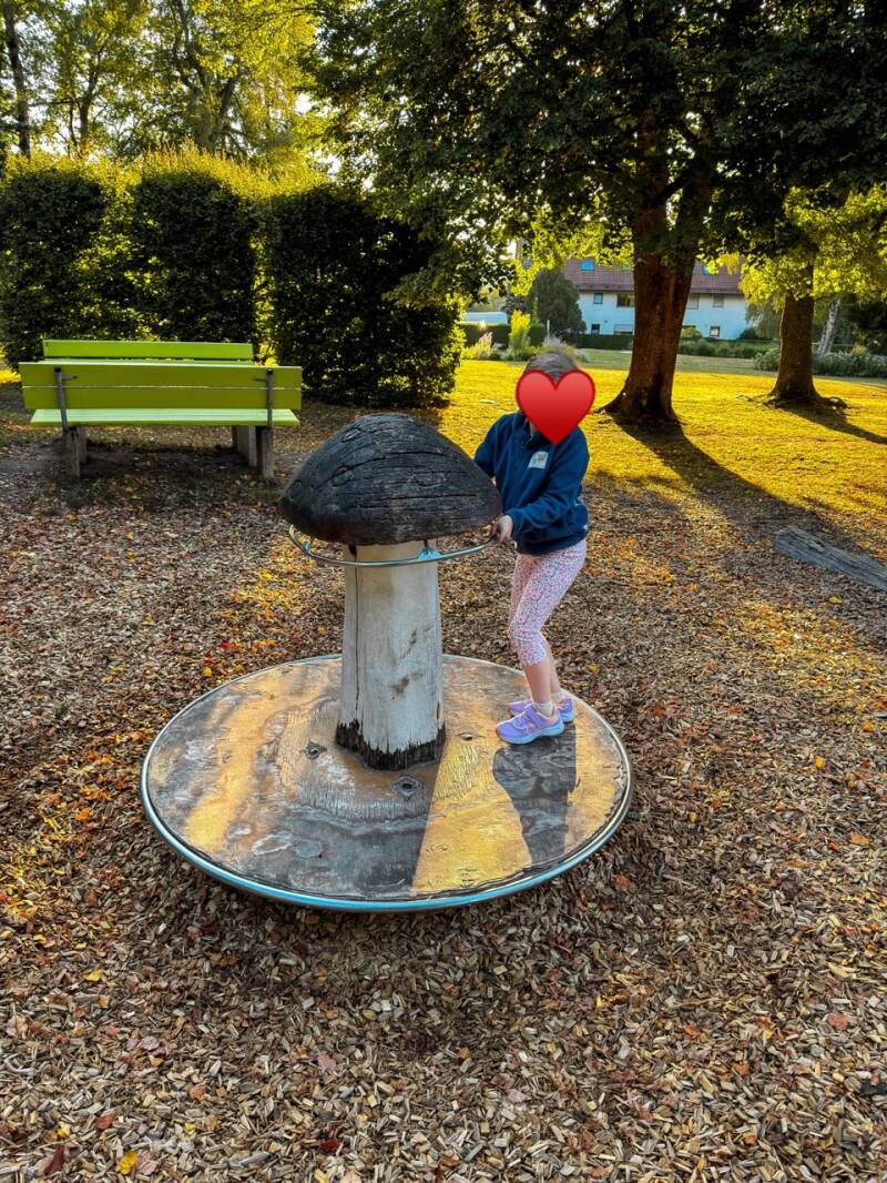 schoemberg-spielplatz-standard.jpg