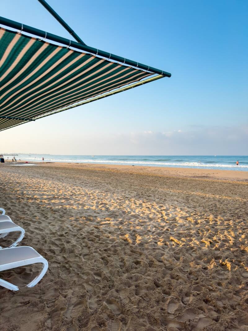 strand-side-standard.jpg