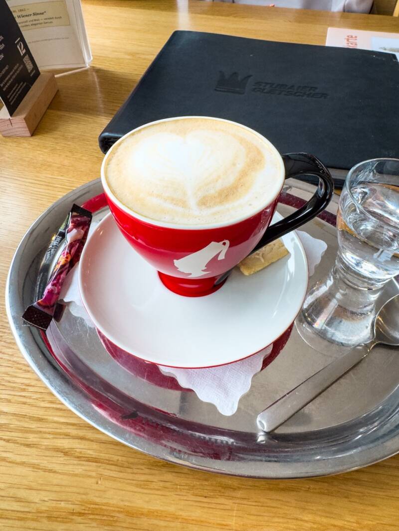 stubai-gletscher-cafe-standard.jpg