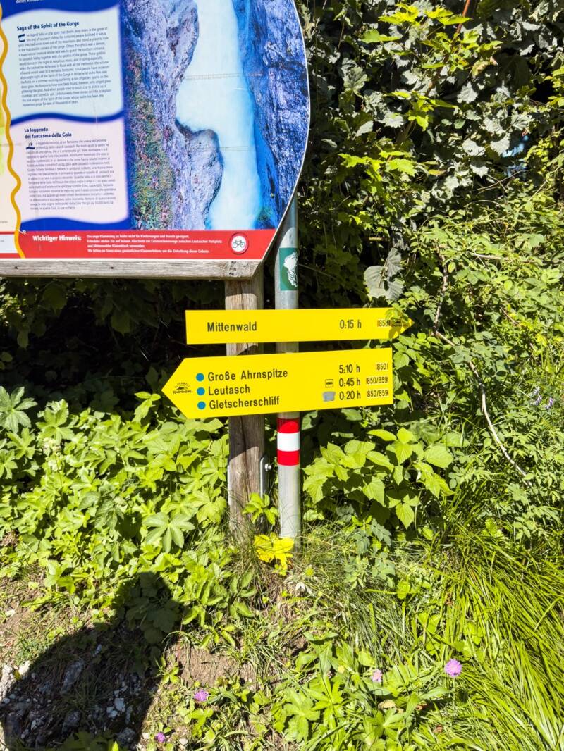 wandern-in-mittenwald-standard.jpg
