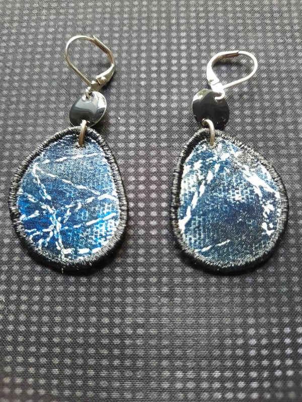 Boucles d'oreilles textiles